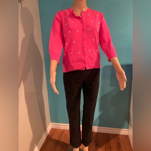 Pullover   3/$40 - Picture 2 of 4